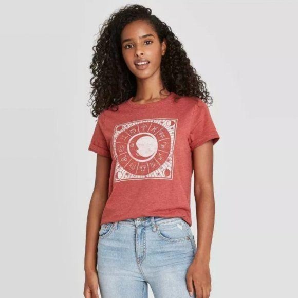 Zoe + Liv Tops - Zoe & Liv Burgundy Mystic Moon Short Sleeve Shirt